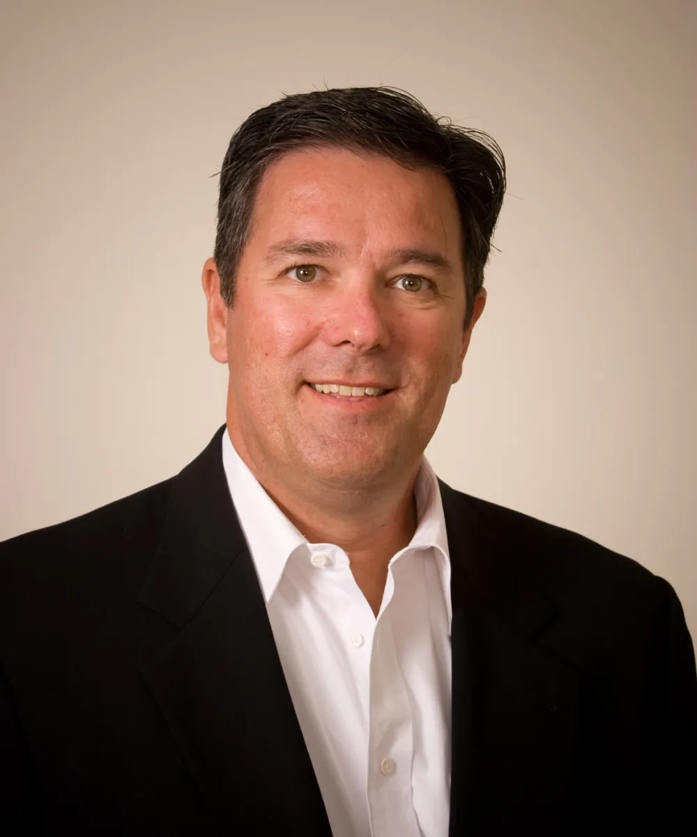 Michael De Luz | Wealth Manager | Strategic Wealth and Taxes